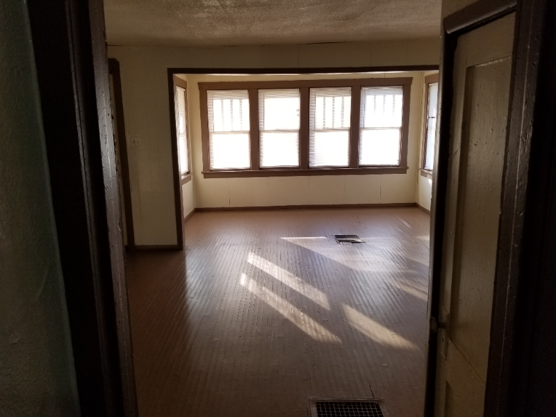 261 Bellview St - Photo 2 of 18