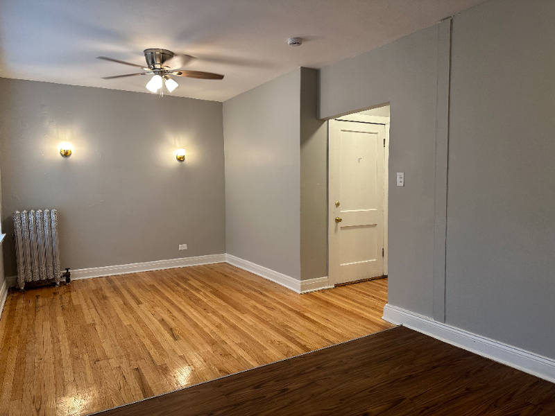 5601 W Wabansia Ave #5605-2 - Photo 3 of 9