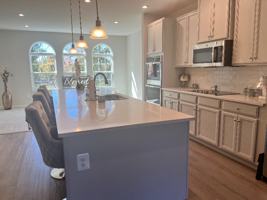 featured image of 7977 Independence Dr