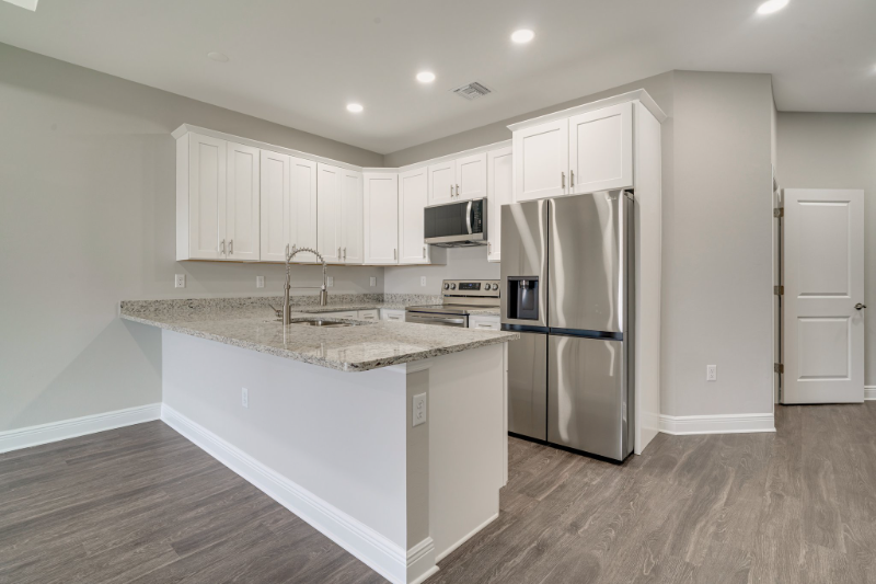 809 Agnes Ave - Photo 3 of 20