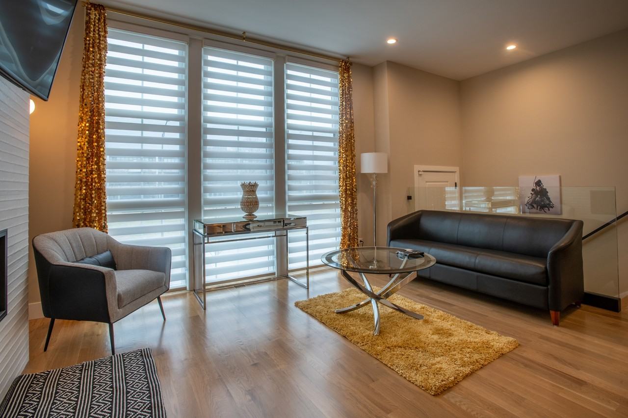 4434 South Drexel Boulevard #D - Photo 3 of 16