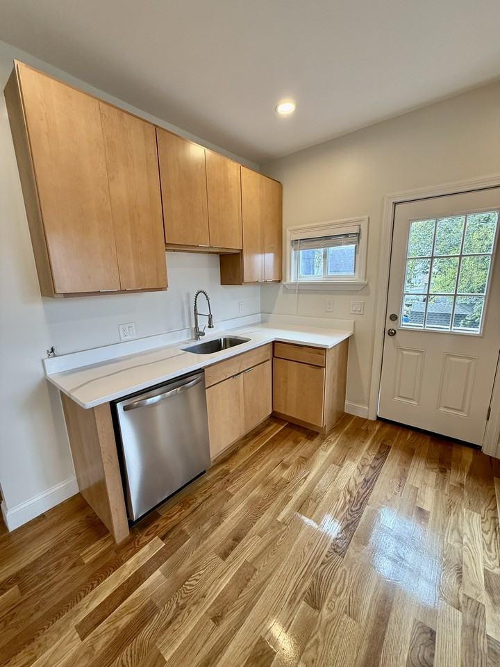 124 Chestnut Street #2 - Photo 2 of 10