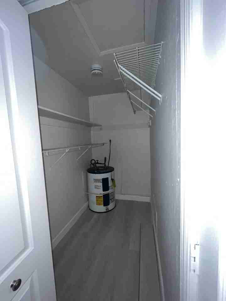 1808 Ne 11th Ave - Photo 2 of 14