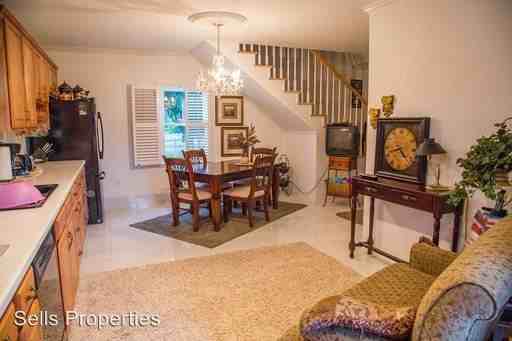 421 Martin Mill Rd - Photo 3 of 8