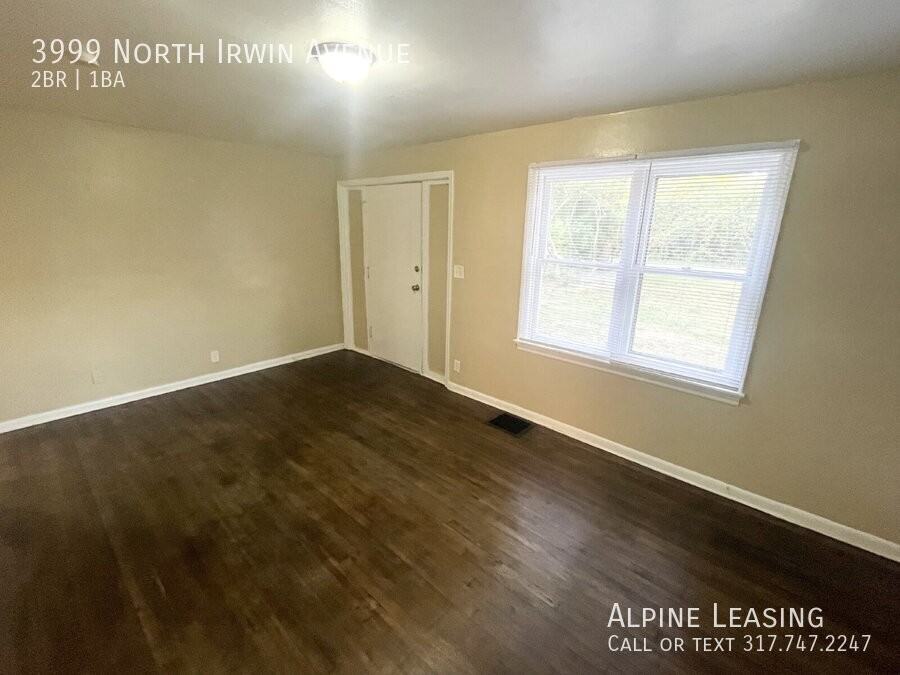 3999 N Irwin Ave - Photo 2 of 6