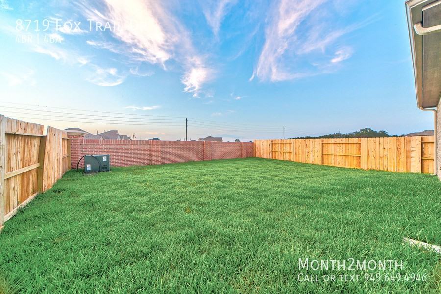 8719 Fox Trail Dr - Photo 5 of 26