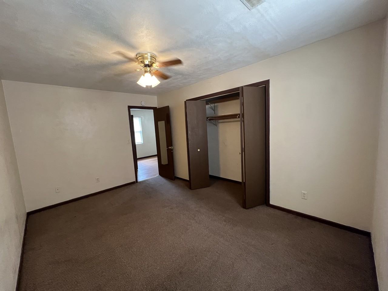 343 N Glenwood Ave #B - Photo 2 of 11