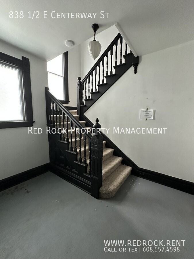 838 1/2 E Centerway - Photo 2 of 16