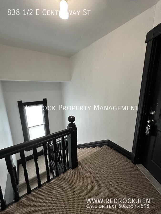 838 1/2 E Centerway - Photo 3 of 16