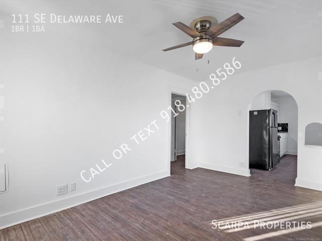111 Se Delaware Ave - Photo 4 of 19