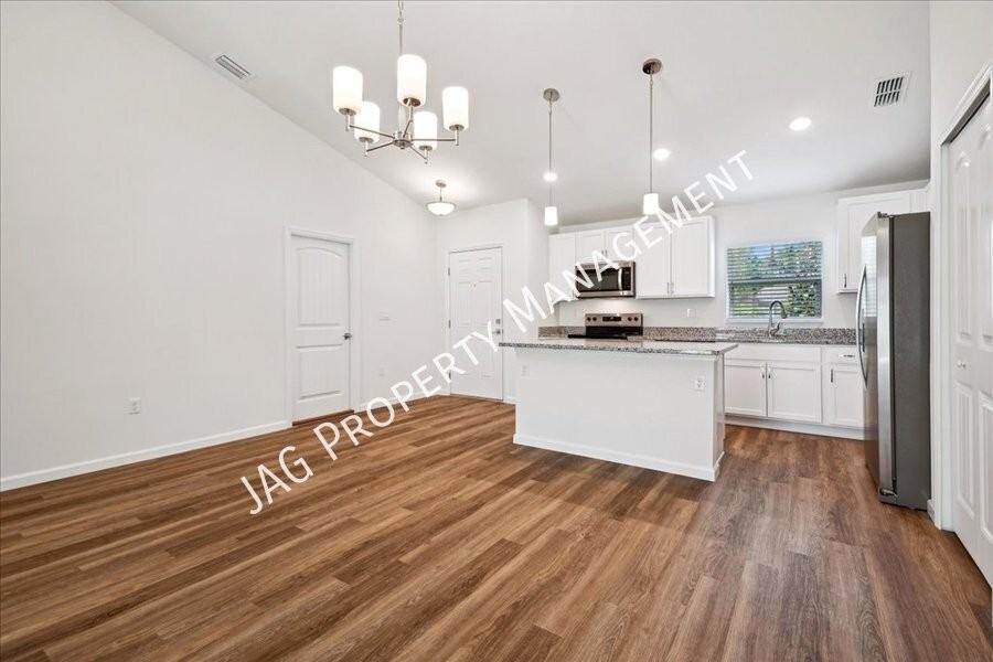 174 Underwood Trl - Photo 2 of 26