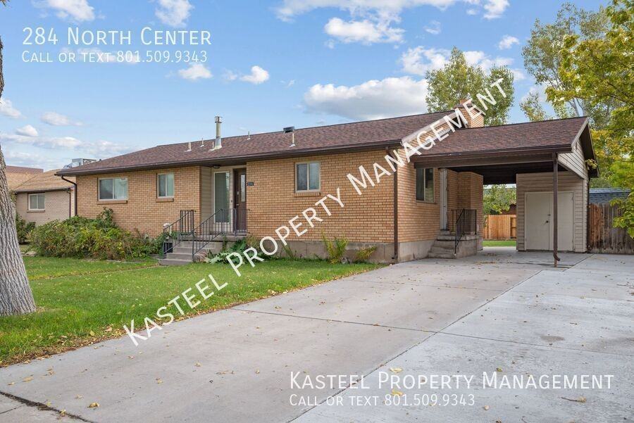 284 N Center St - Photo 2 of 26