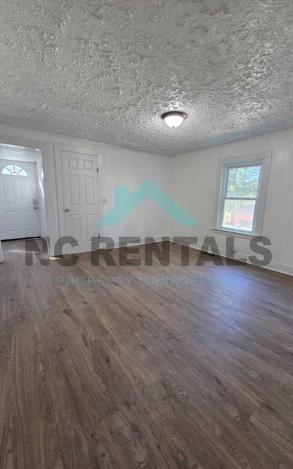 715 Third Ave - Photo 5 of 30