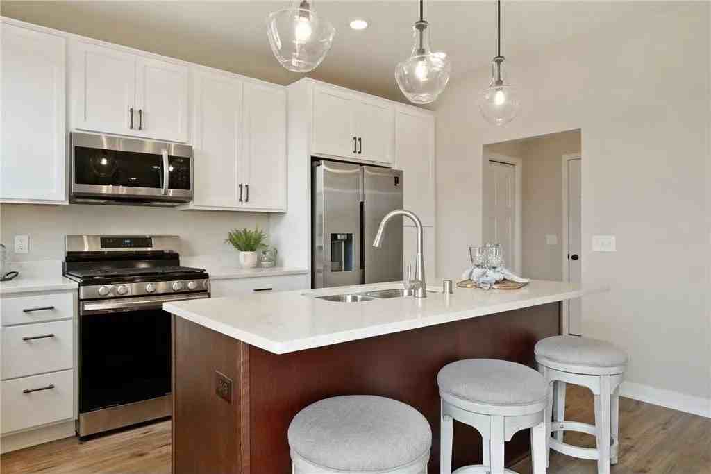 7149 181st Street West - Photo 4 of 16