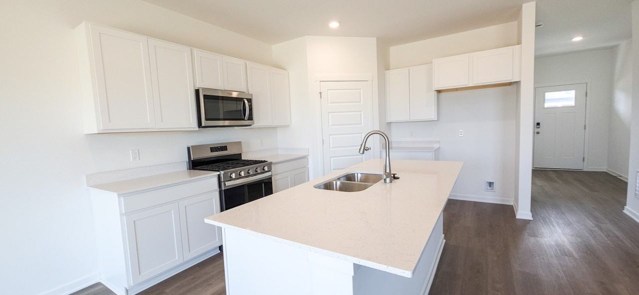 4113 Viceroy Street - Photo 3 of 24