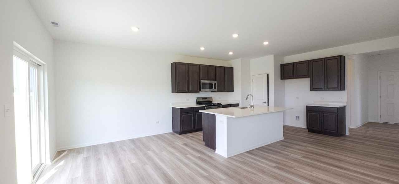 3658 Chadwick Street - Photo 3 of 16