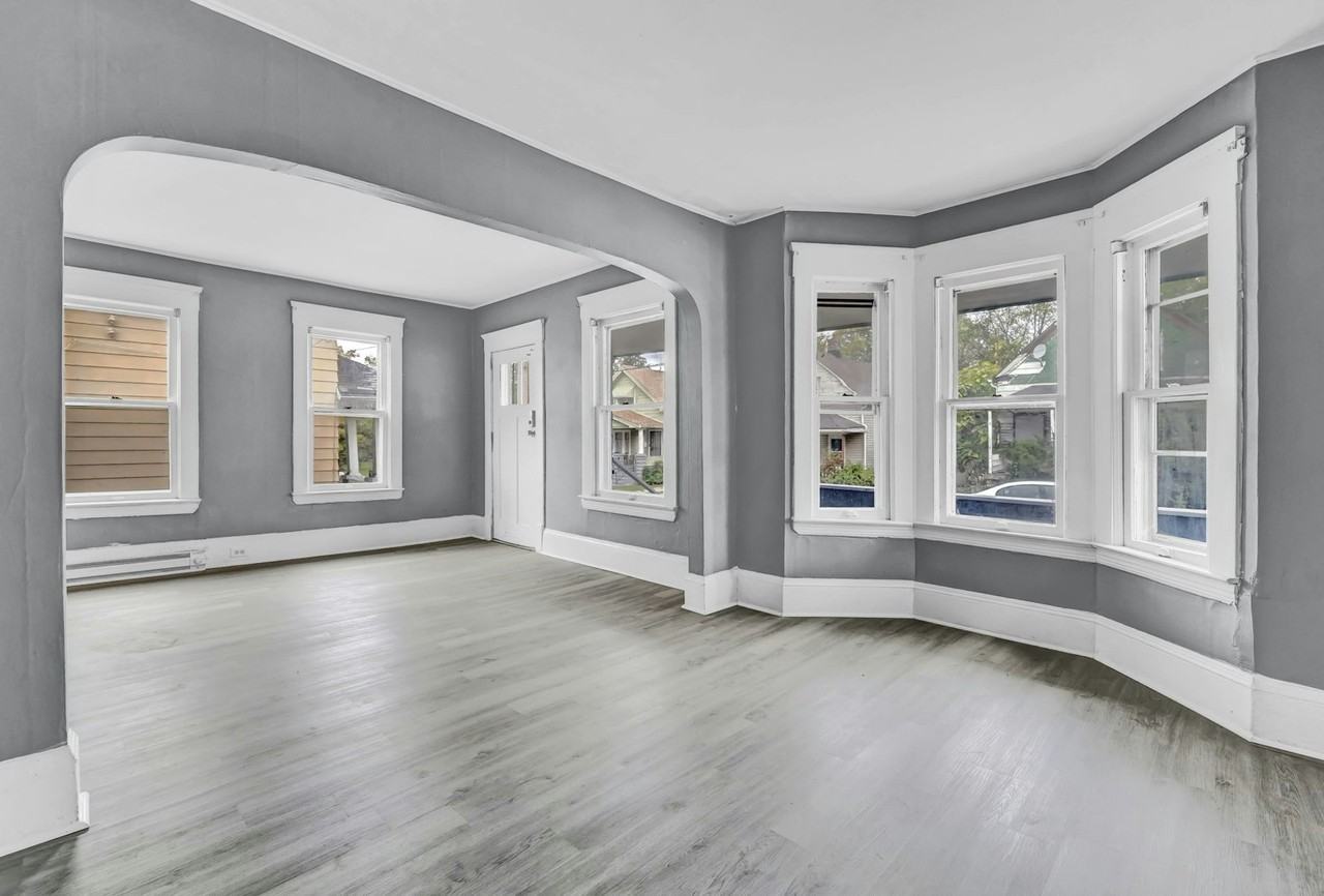 10210 Reno Avenue - Photo 7 of 28
