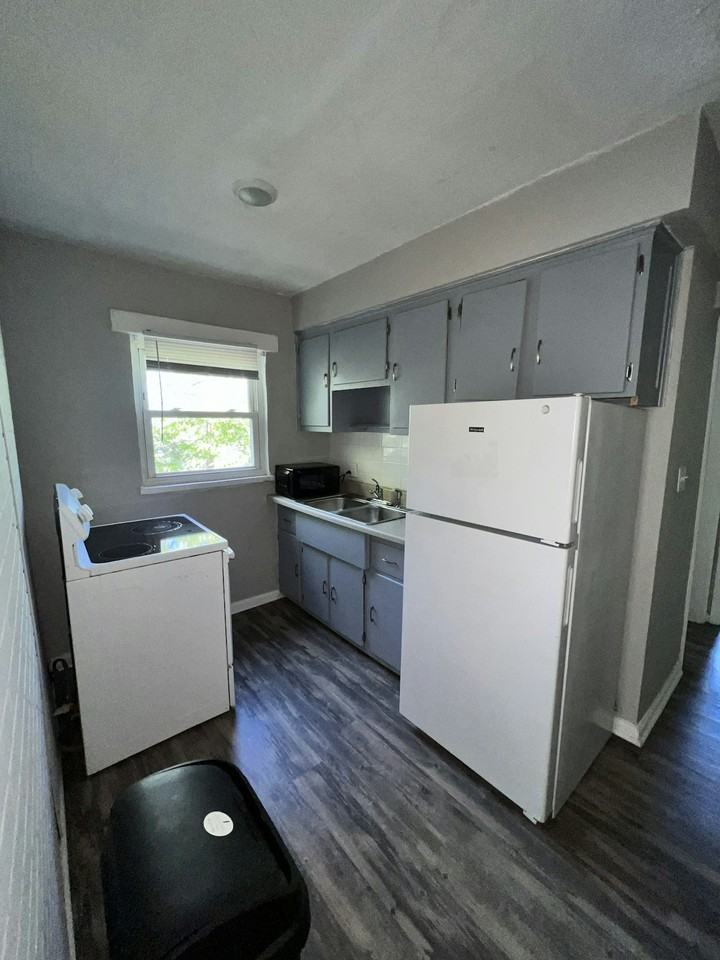 1597 Old Lane Avenue, Unit 4 - Photo 3 of 6