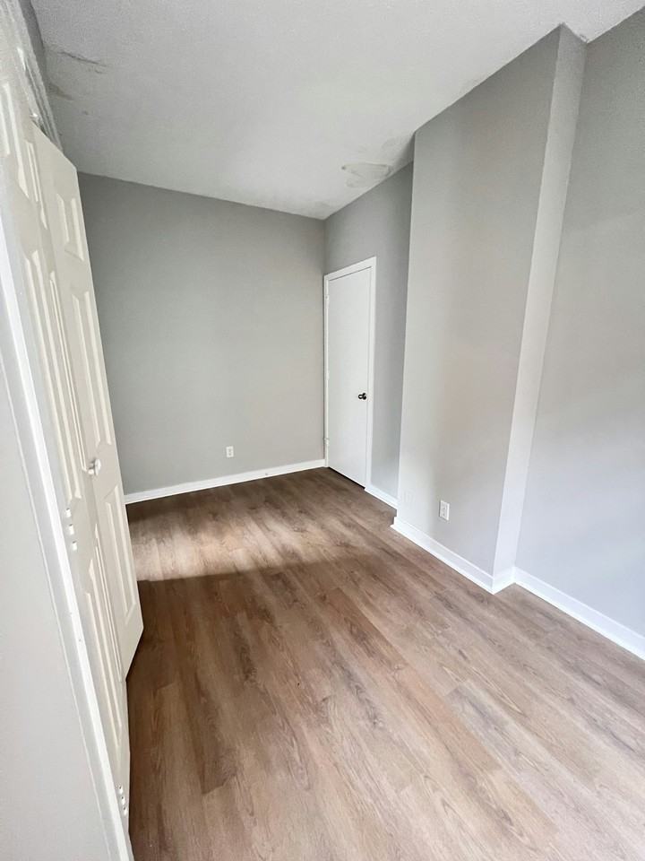 16 Clay Street - Photo 5 of 7