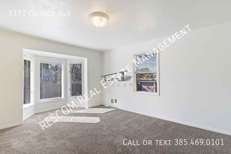 3371 Quincy Avenue - Photo 2 of 12