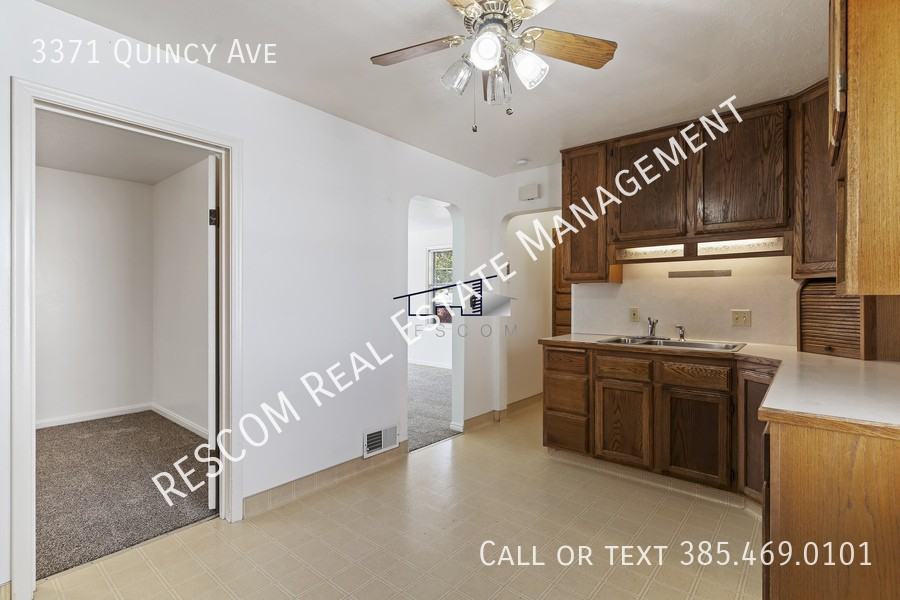 3371 Quincy Avenue - Photo 4 of 12