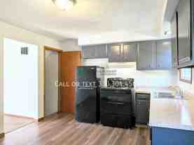 127 Elm St Ne - Photo 1 of 1