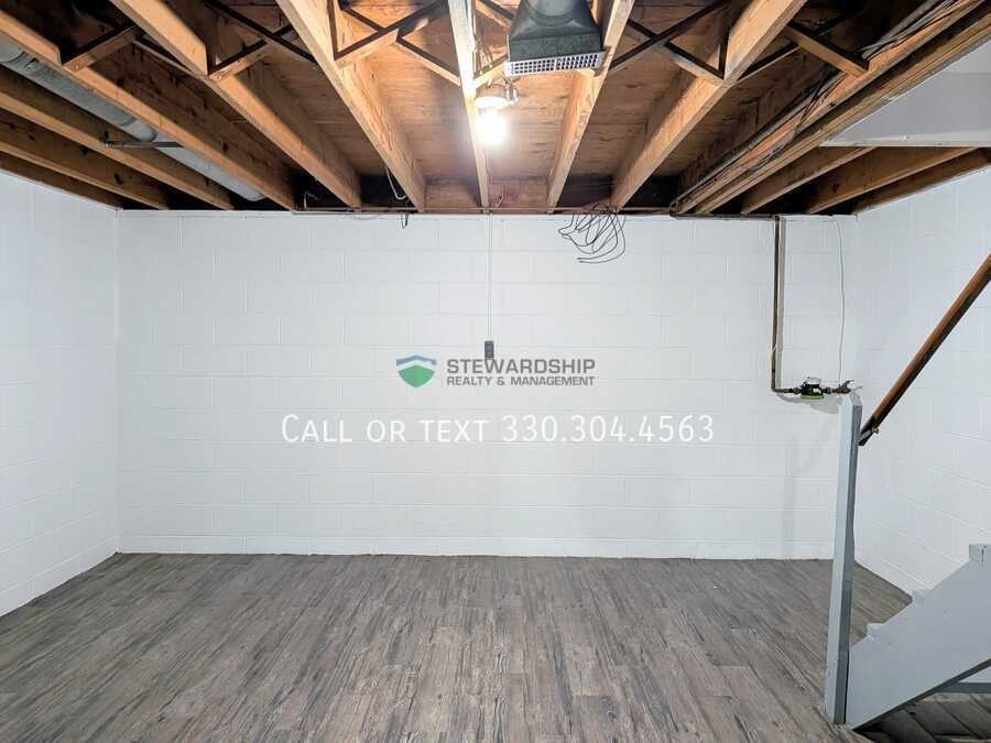 127 Elm St Ne - Photo 3 of 12