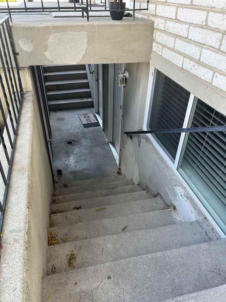 82 - 88 E 9230 S - DAH - KLM - Photo 2 of 42