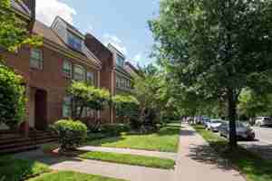 featured image of 1010 Colonial Ave