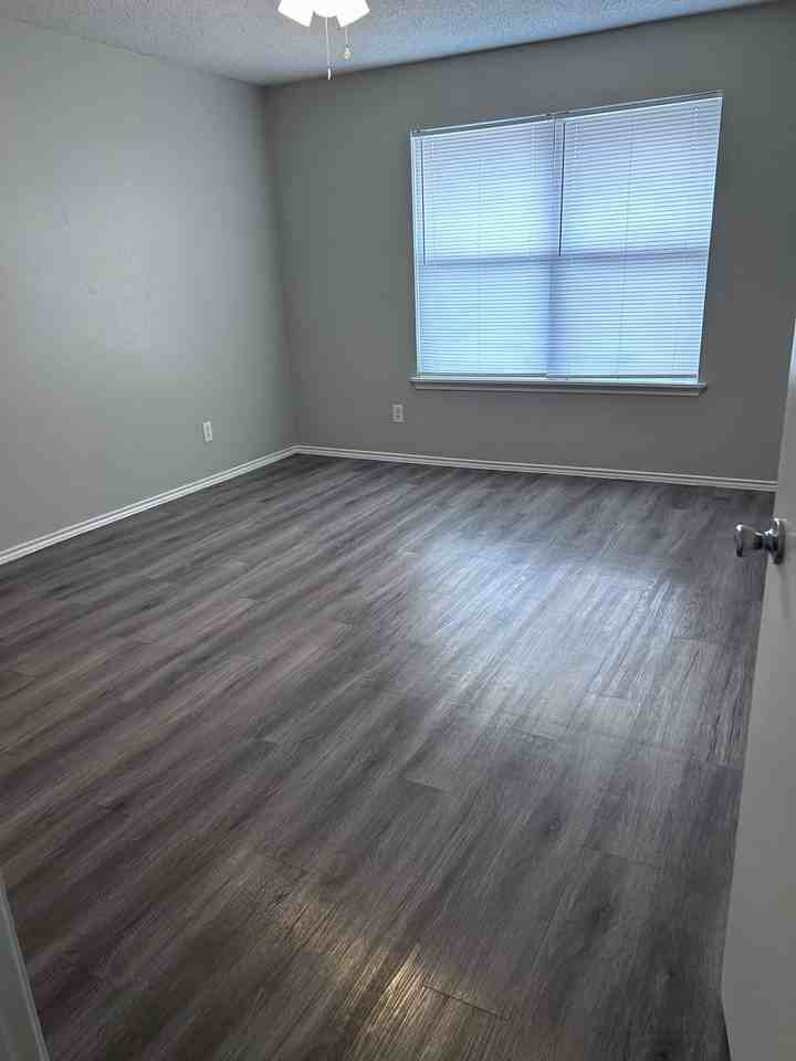 McIntyre Apartments - Photo 2 of 47