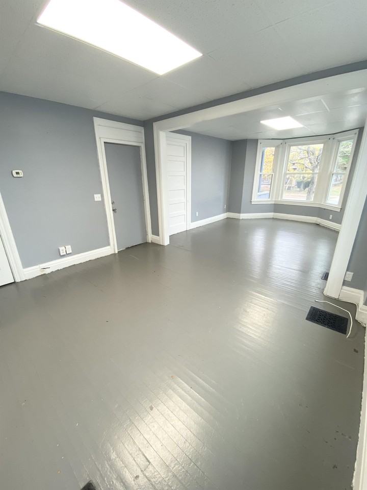 911 State Street - Photo 7 of 18