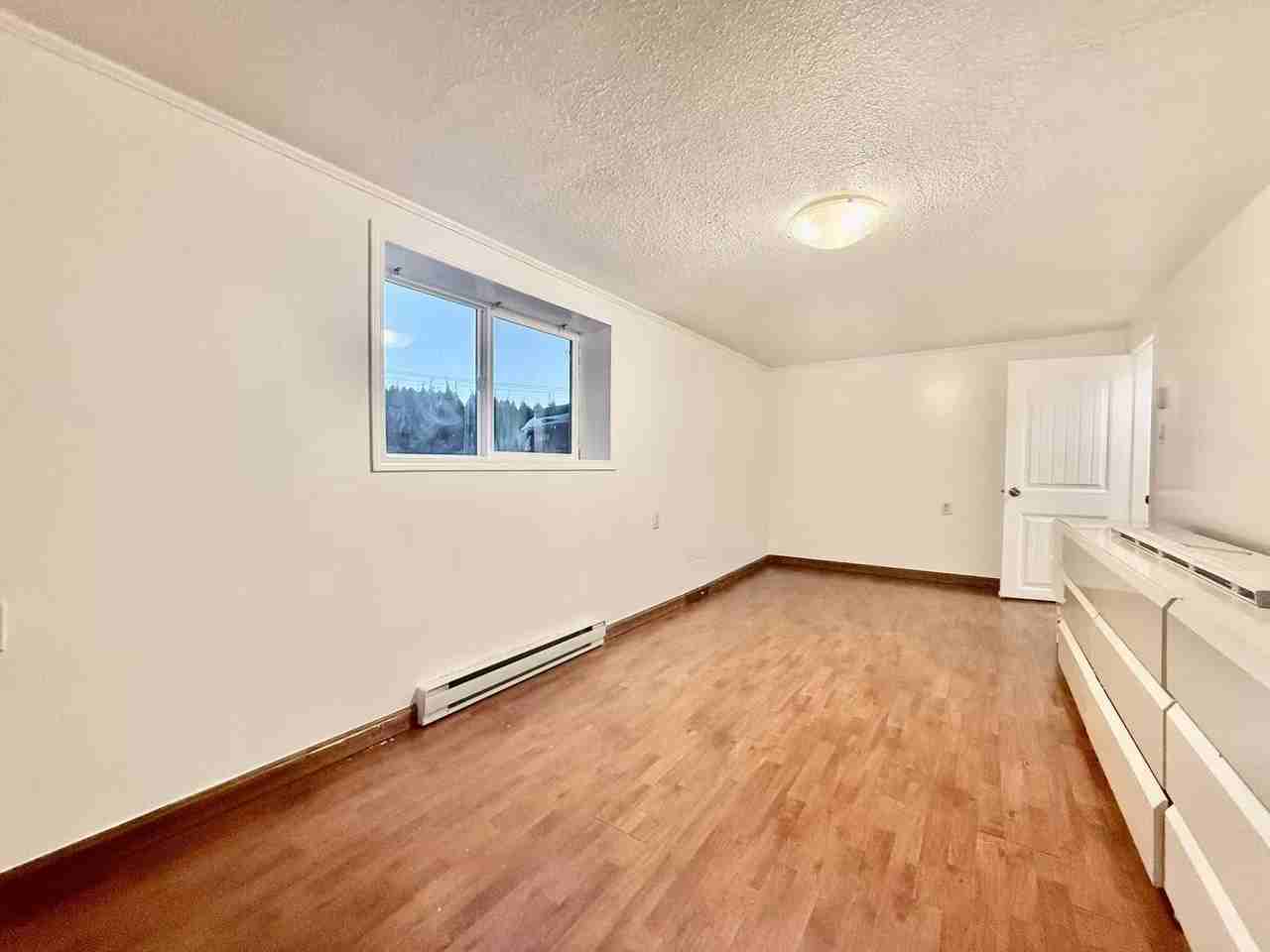 1655 Brunette Ave Lowr - Photo 2 of 11