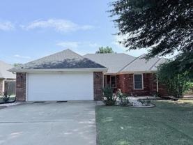 703 Windsor Ln - Photo 1 of 1