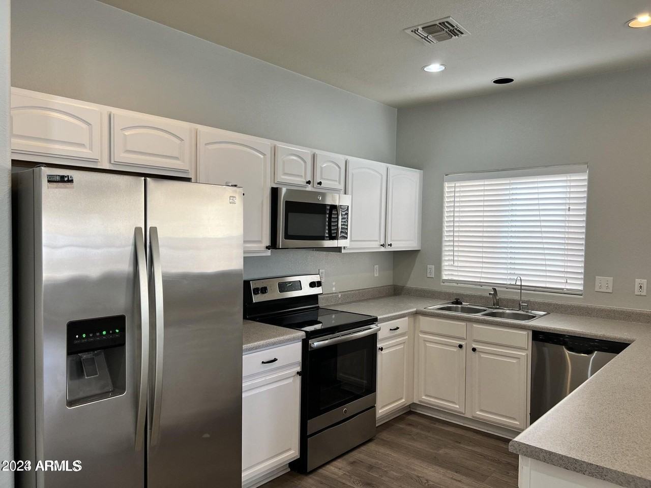 3943 E Jasper Dr - Photo 4 of 22