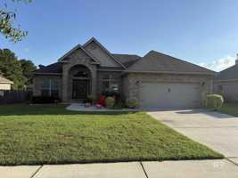 featured image of 726 Truxton St