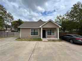 700 Highlands St #B - Photo 1 of 1