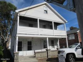 featured image of 1549 Chrisler Ave Unit 1 #1