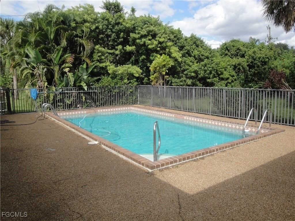 620 Robert Ave - Photo 2 of 18