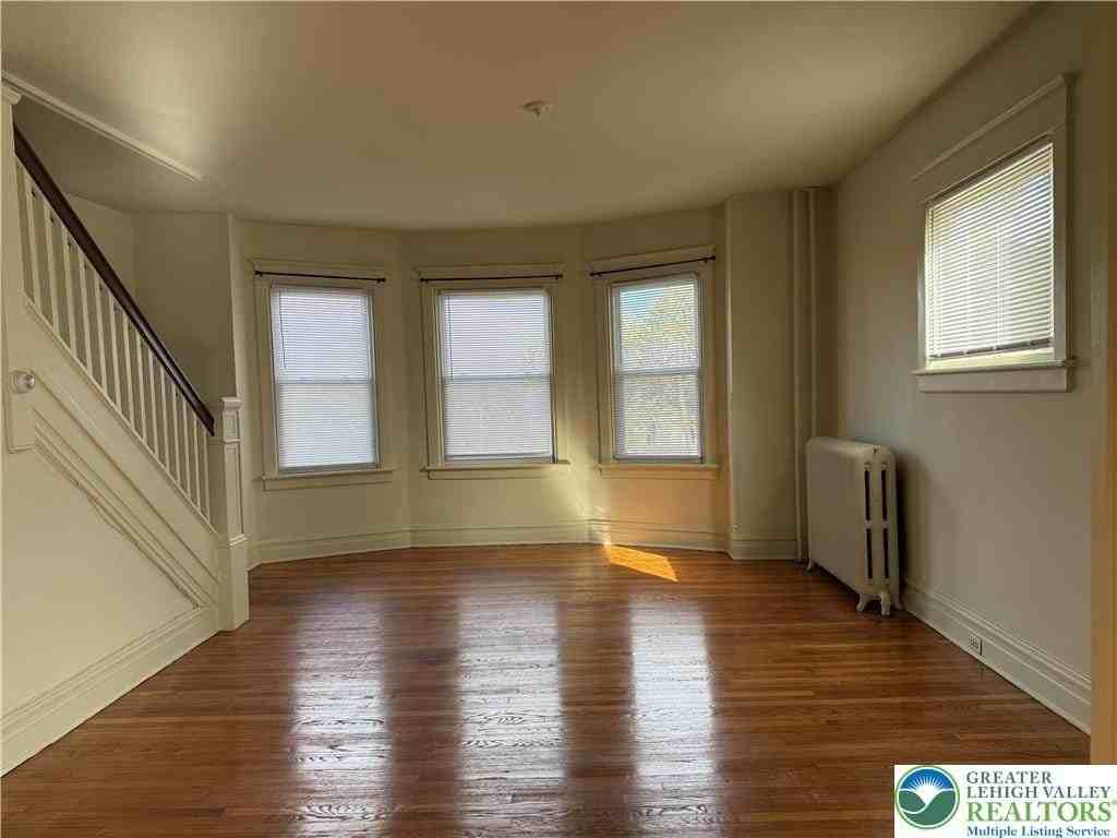 1629 W Broad St #2ndFL - Photo 7 of 12