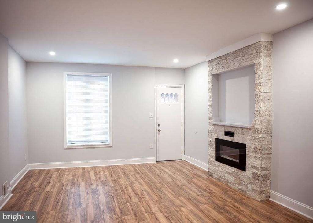 345 Fitzgerald Street - Photo 3 of 16