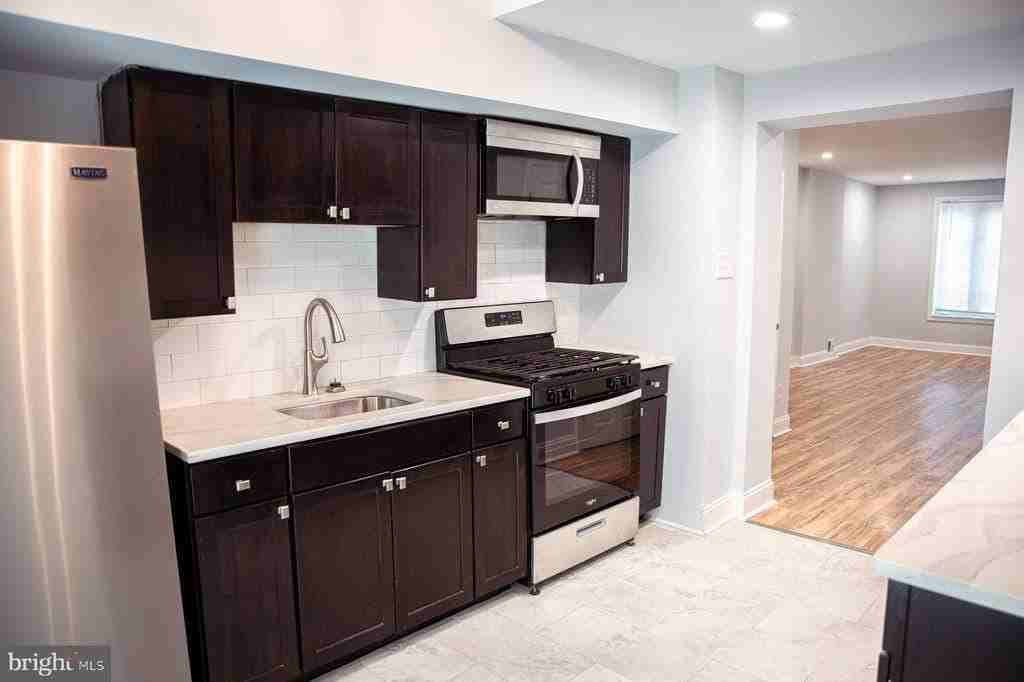 345 Fitzgerald Street - Photo 7 of 16