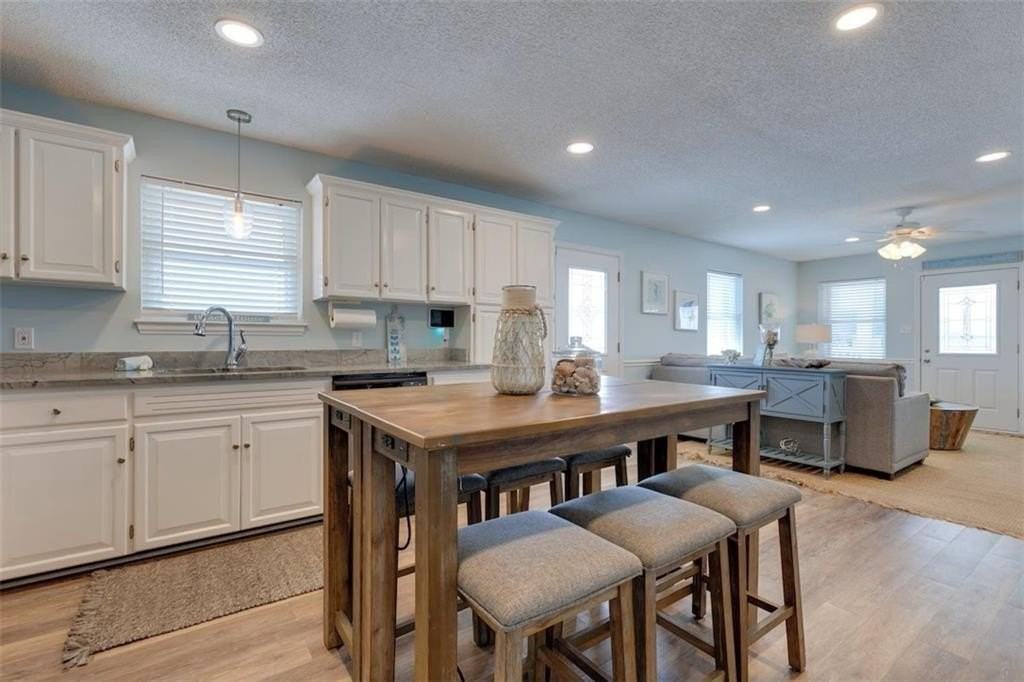 111 Ponce De Leon Ct - Photo 6 of 28