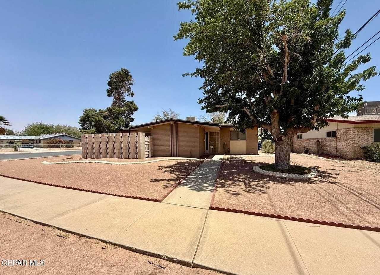 3216 Drumond Rd - Photo 2 of 16