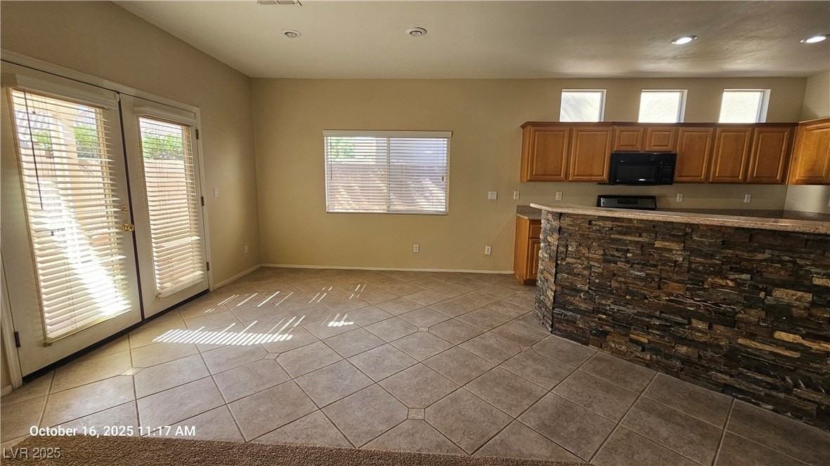 4449 Verdiccio Ave - Photo 6 of 24