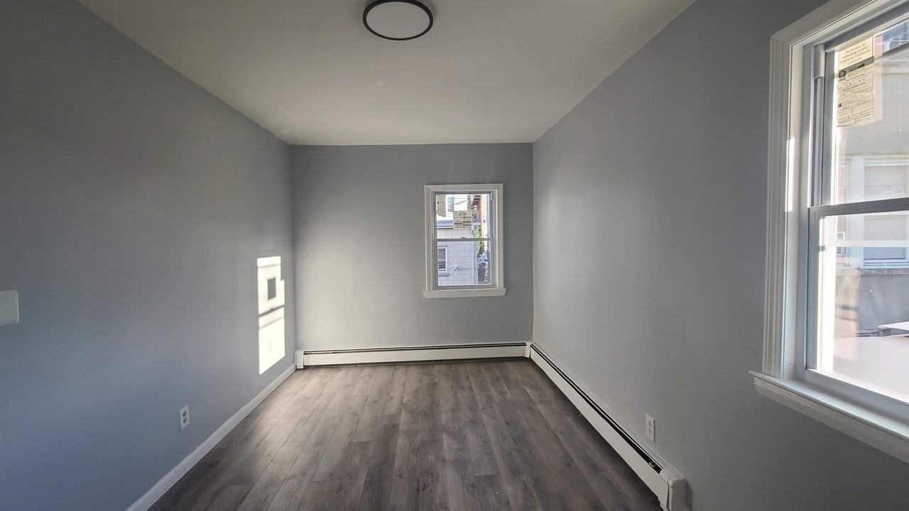 6206 Newkirk Ave #1 - Photo 5 of 21