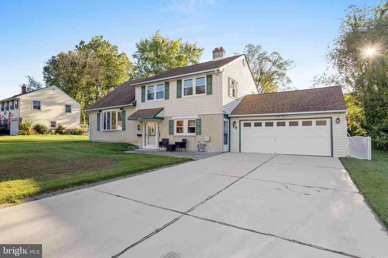 18 Cobblestone Ln - Photo 2 of 36