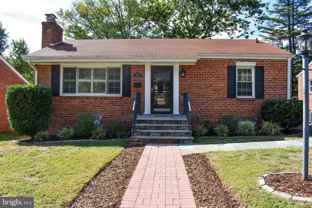 304 Moncure Dr - Photo 1 of 1