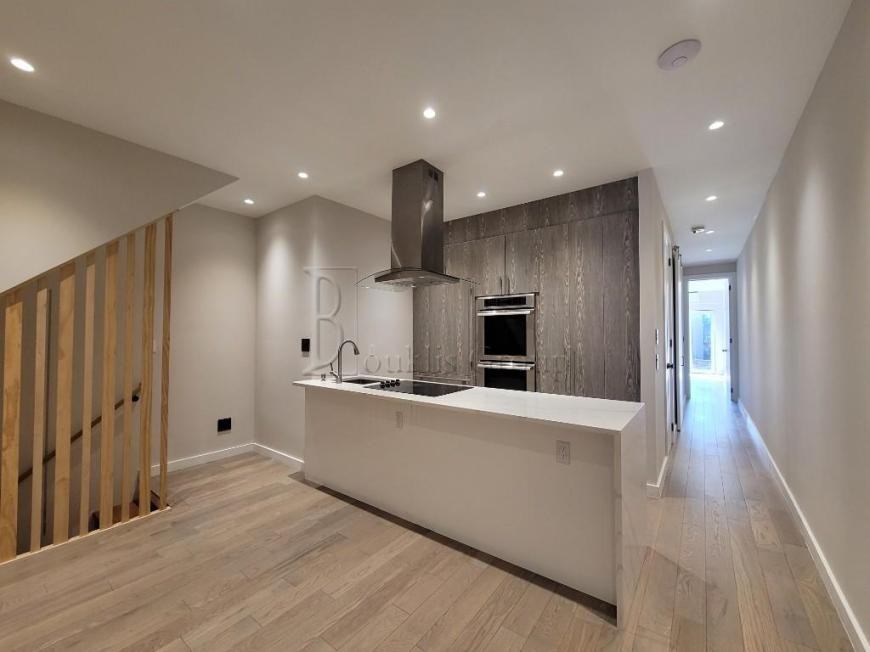 2564 38th St - Photo 3 of 10