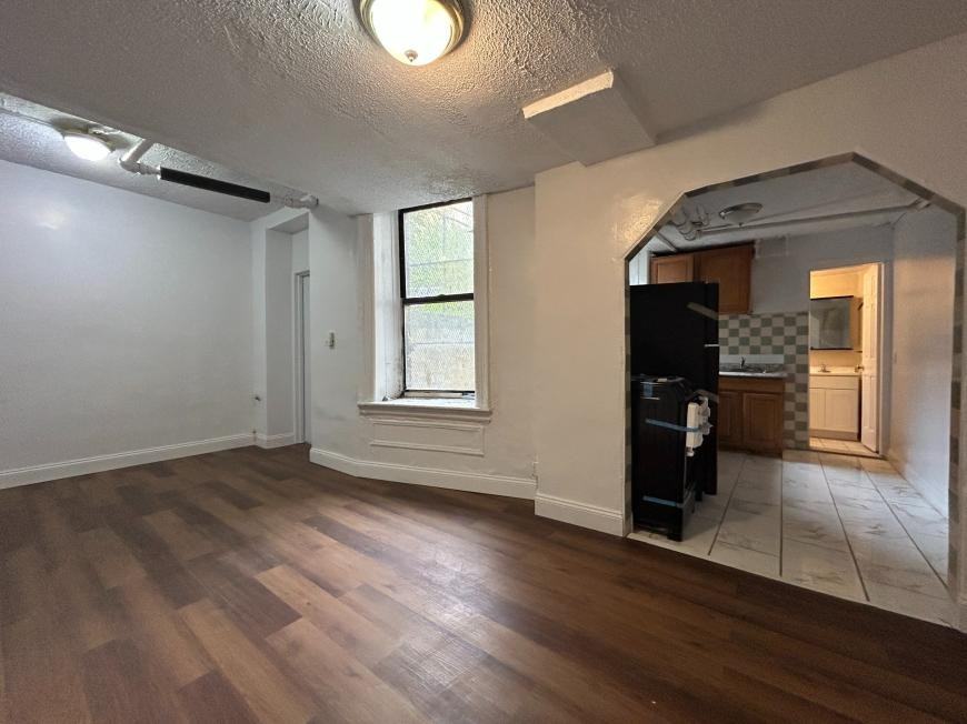 381 E 160th St - Photo 2 of 7