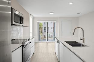 2555 Ne 193rd St #2201 - Photo 1 of 1